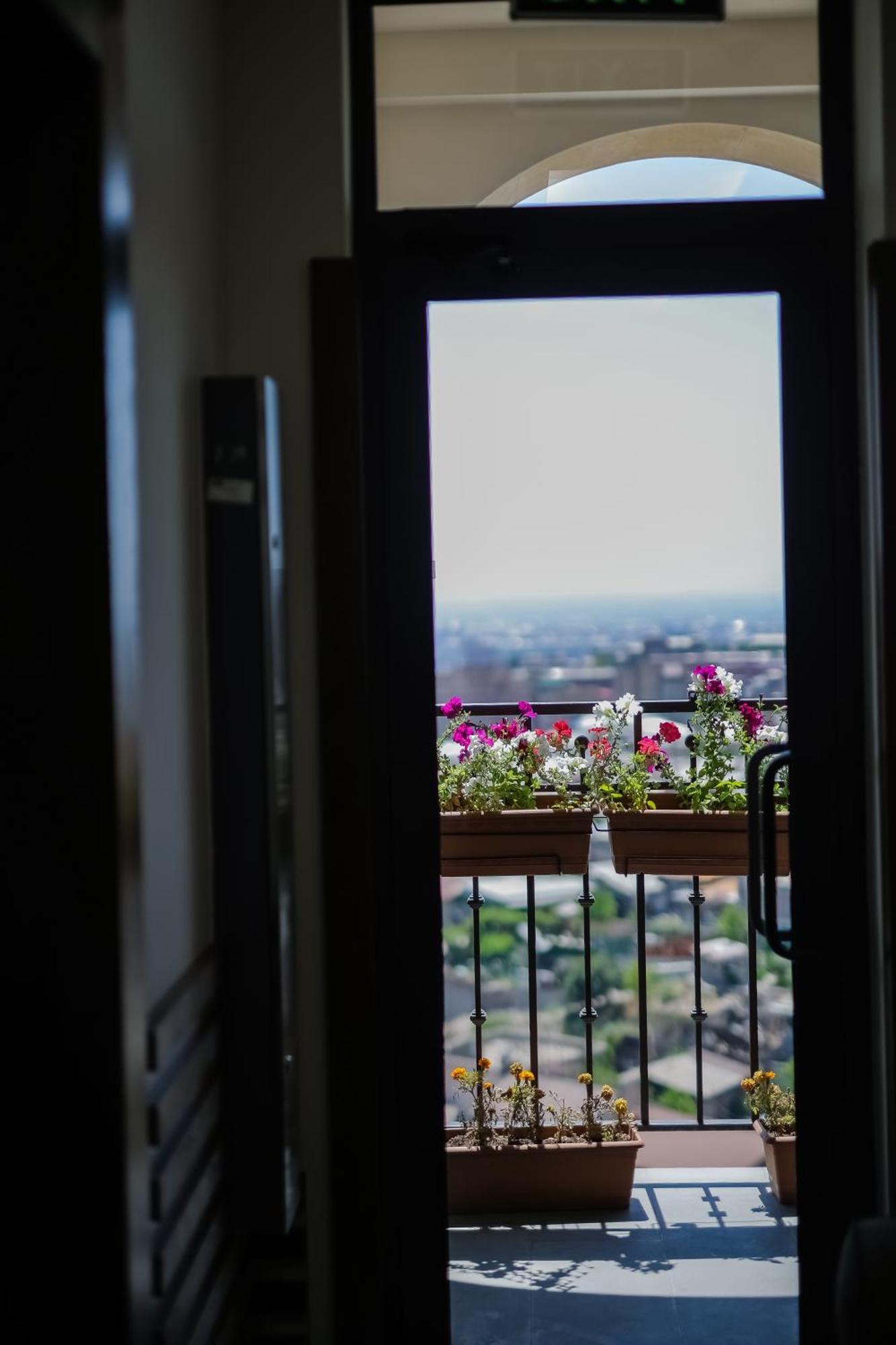 Rooftop Apart-Hotel Jereván Kültér fotó